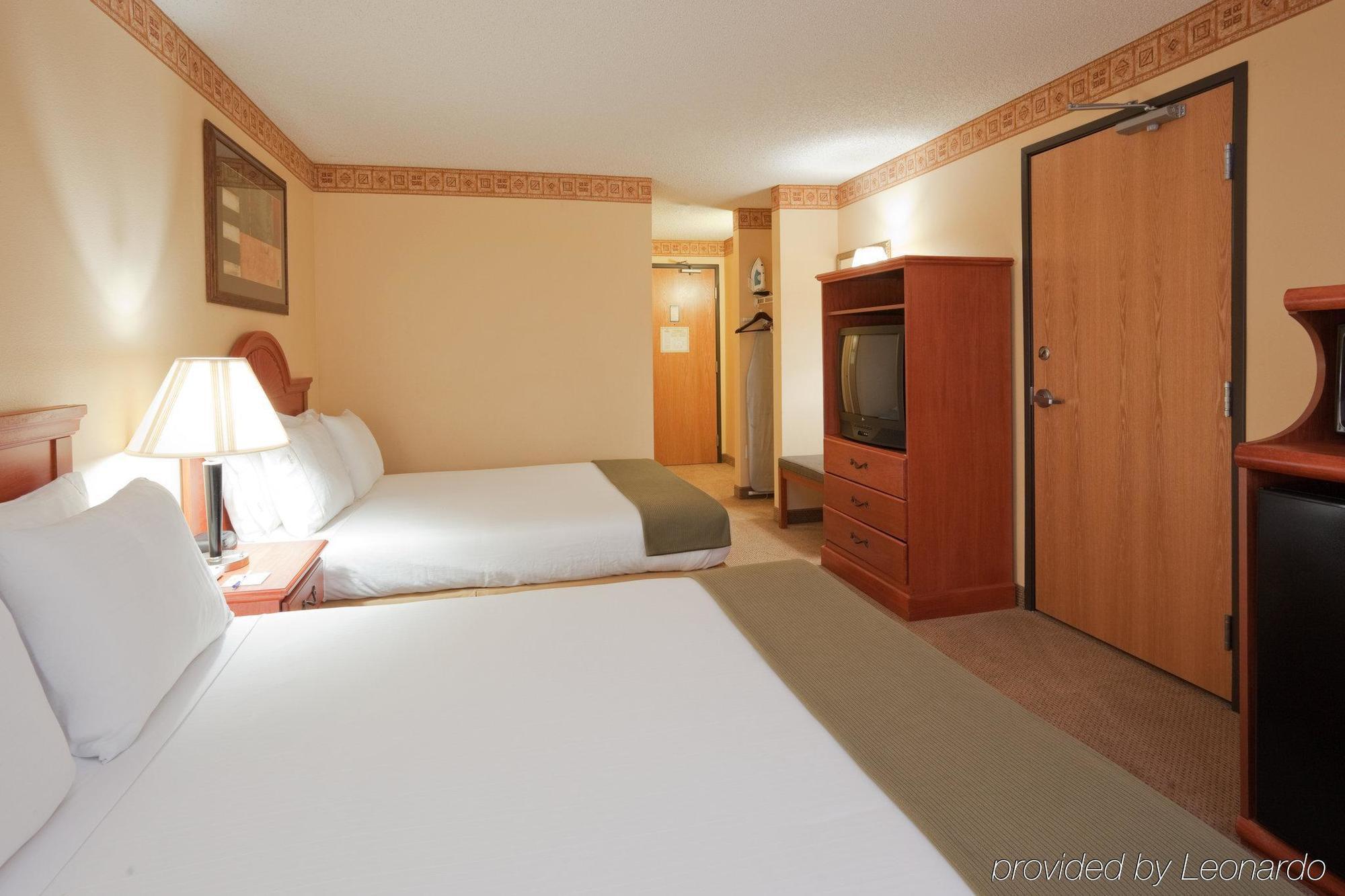 Holiday Inn Express Hotel & Suites Livermore By Ihg Ruang foto