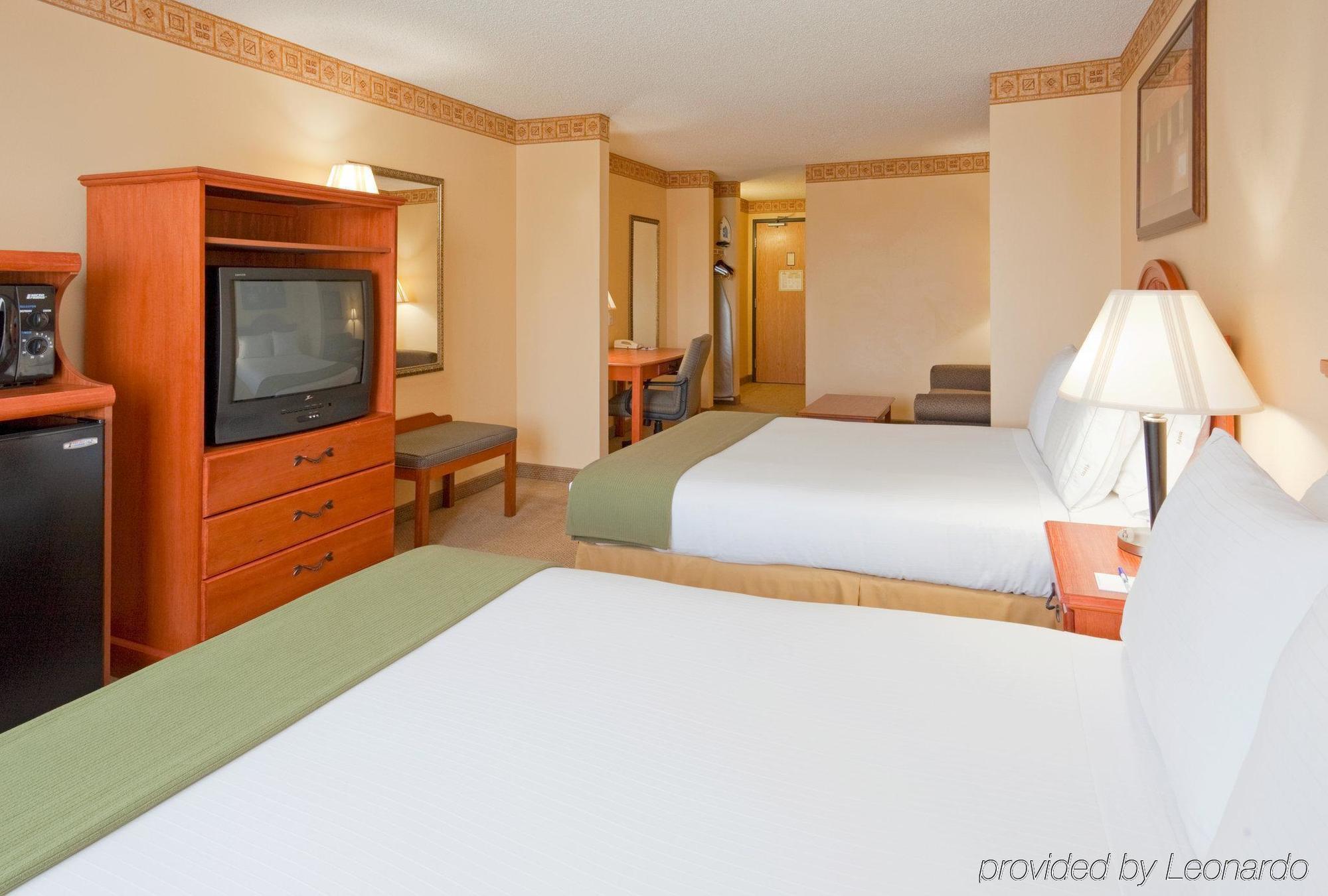 Holiday Inn Express Hotel & Suites Livermore By Ihg Ruang foto
