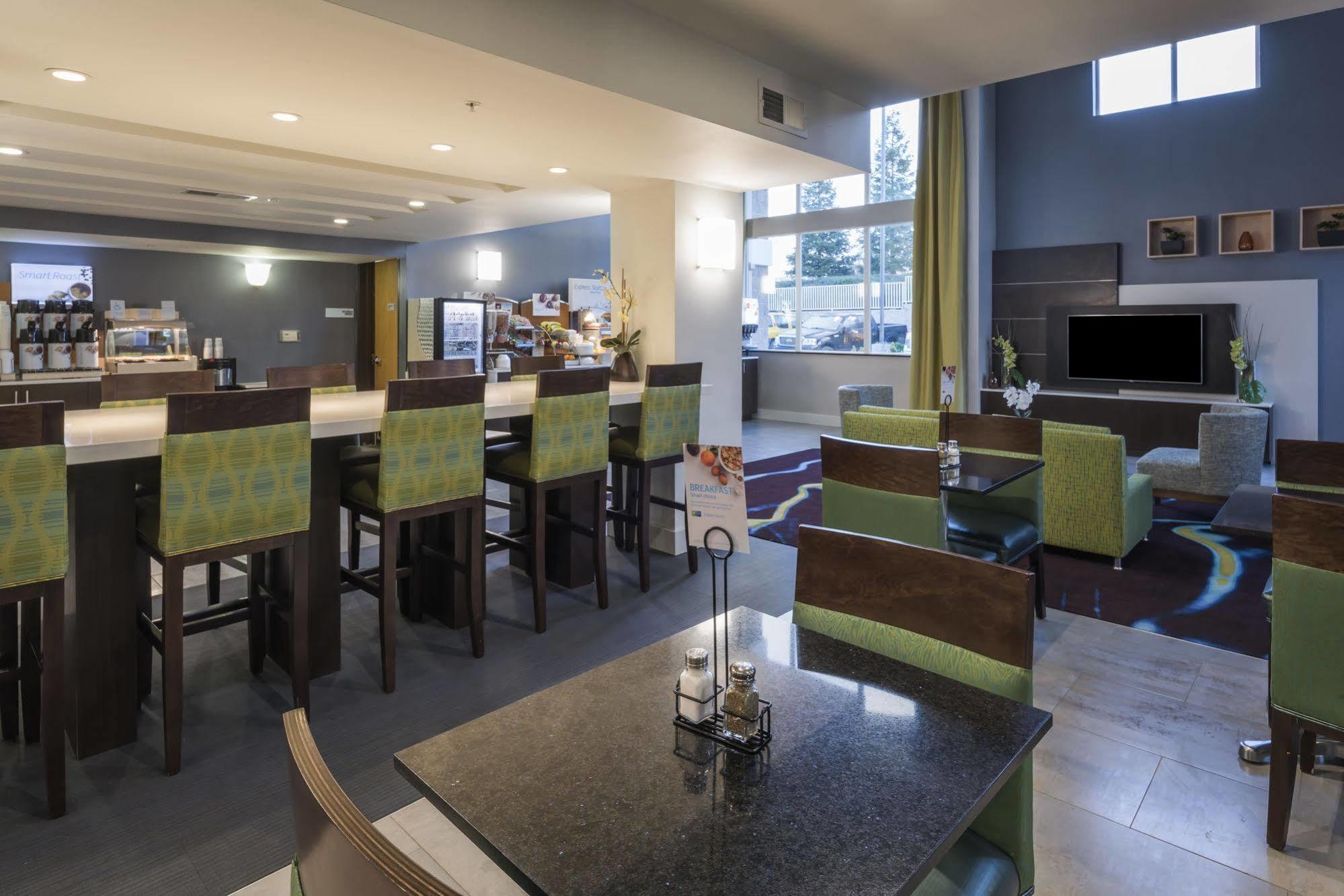 Holiday Inn Express Hotel & Suites Livermore By Ihg Bagian luar foto