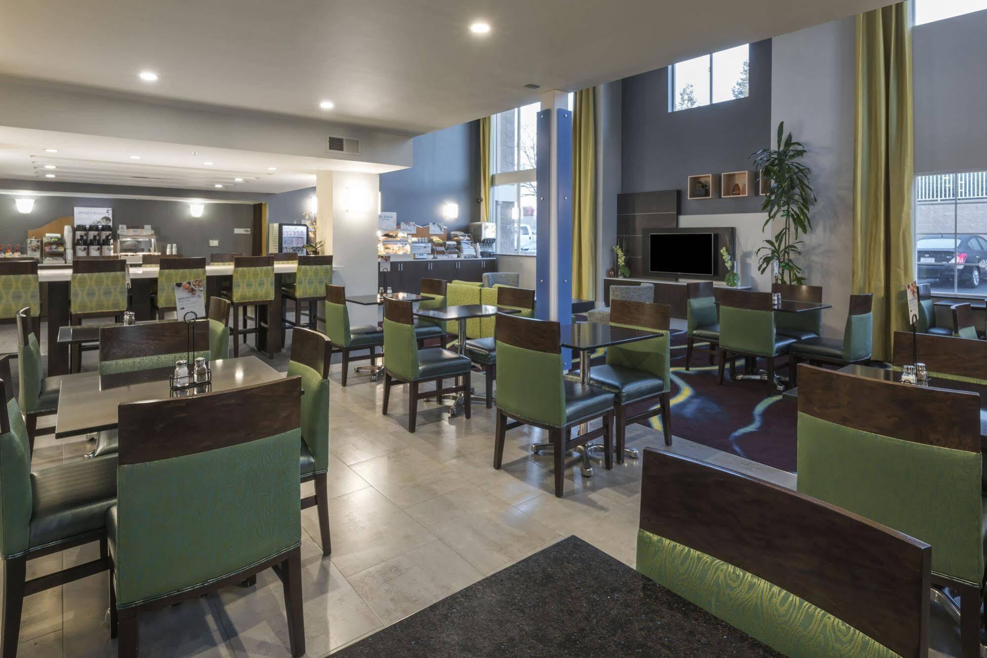 Holiday Inn Express Hotel & Suites Livermore By Ihg Bagian luar foto