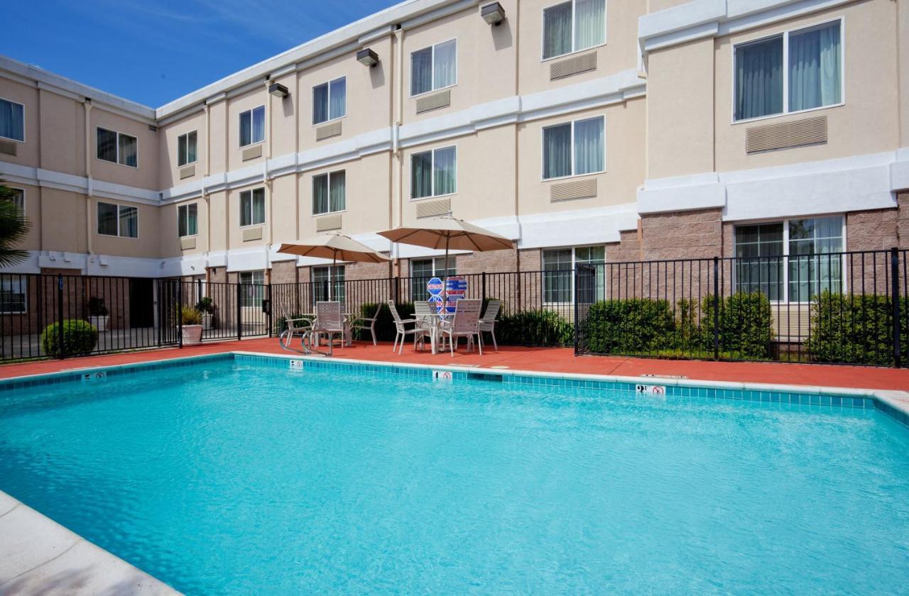 Holiday Inn Express Hotel & Suites Livermore By Ihg Bagian luar foto