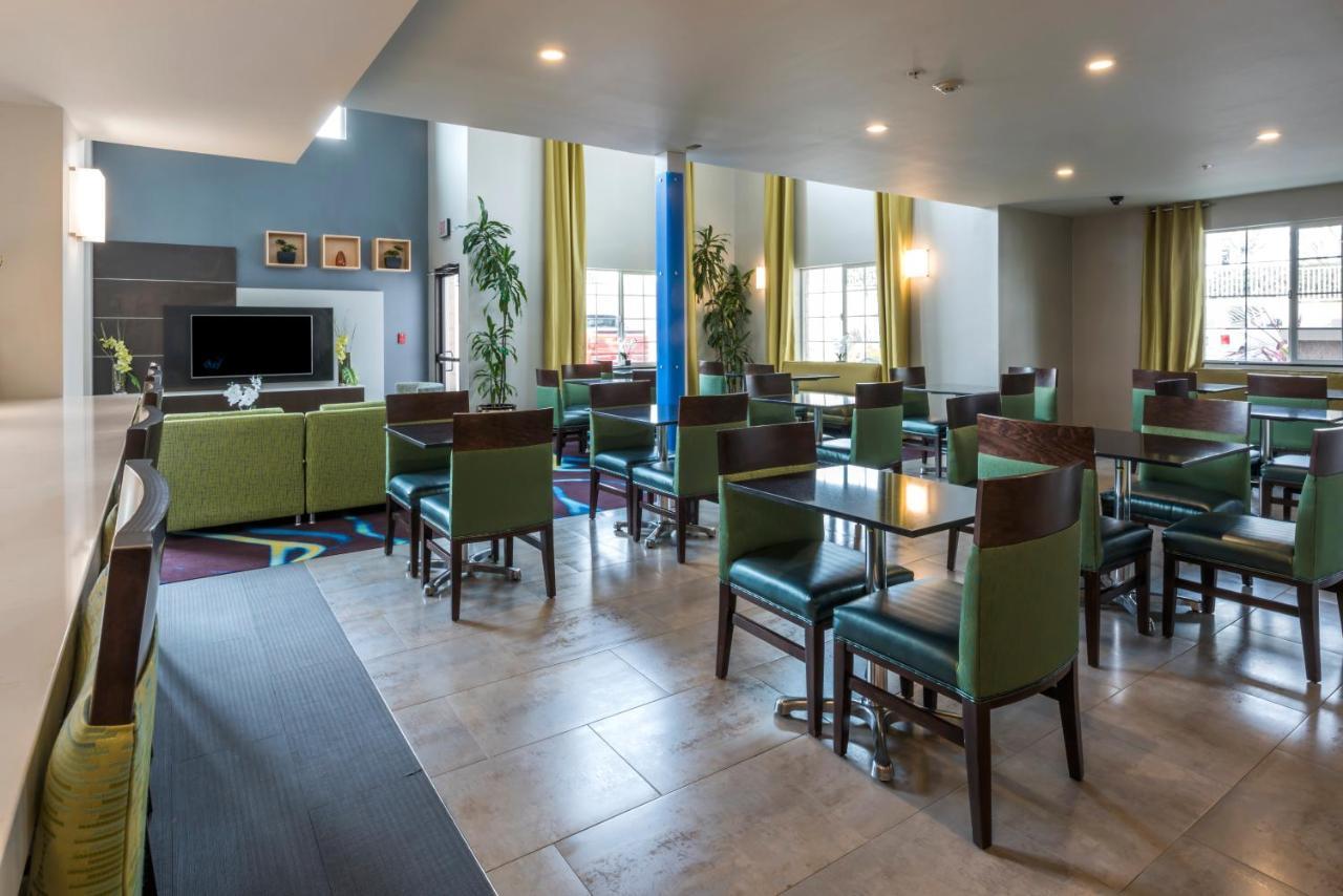 Holiday Inn Express Hotel & Suites Livermore By Ihg Bagian luar foto