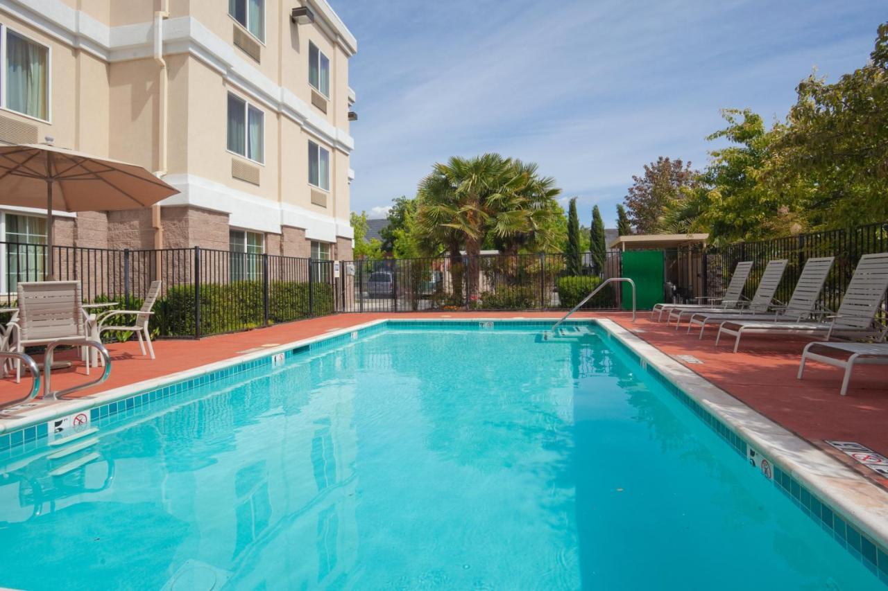 Holiday Inn Express Hotel & Suites Livermore By Ihg Bagian luar foto